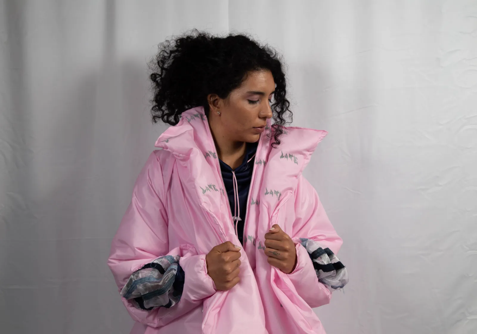 Campera escultórica "Late" — foto 3