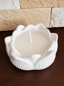 Vela Aromática y Decorativa Flor de Loto — foto 2